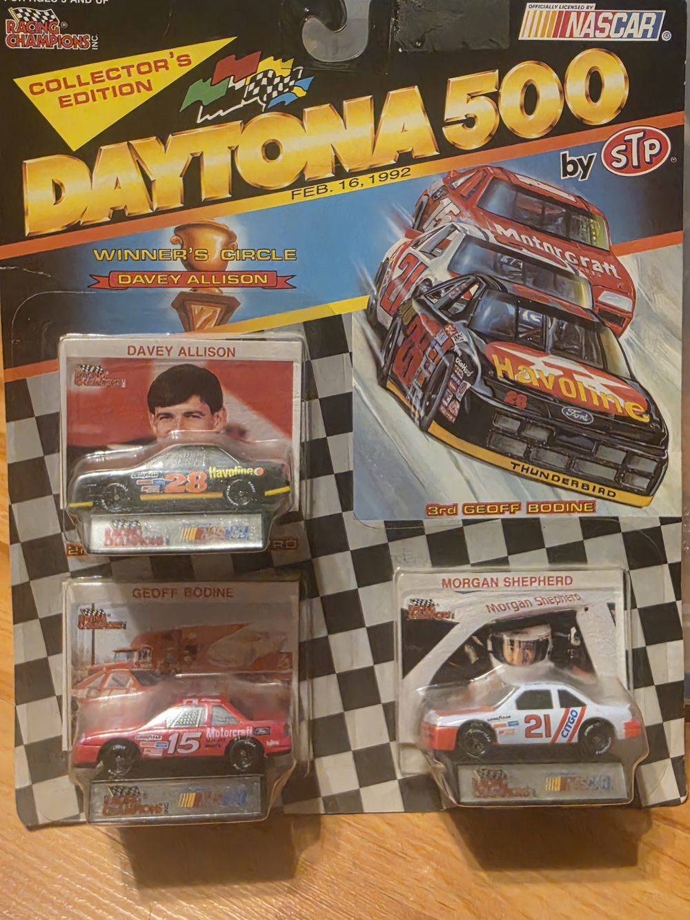 Daytona 500 Collector's Edition Kids Toy Car Set - Black/Red/White
